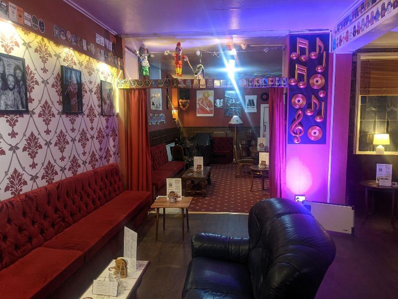 The Albert Hotel - Bar