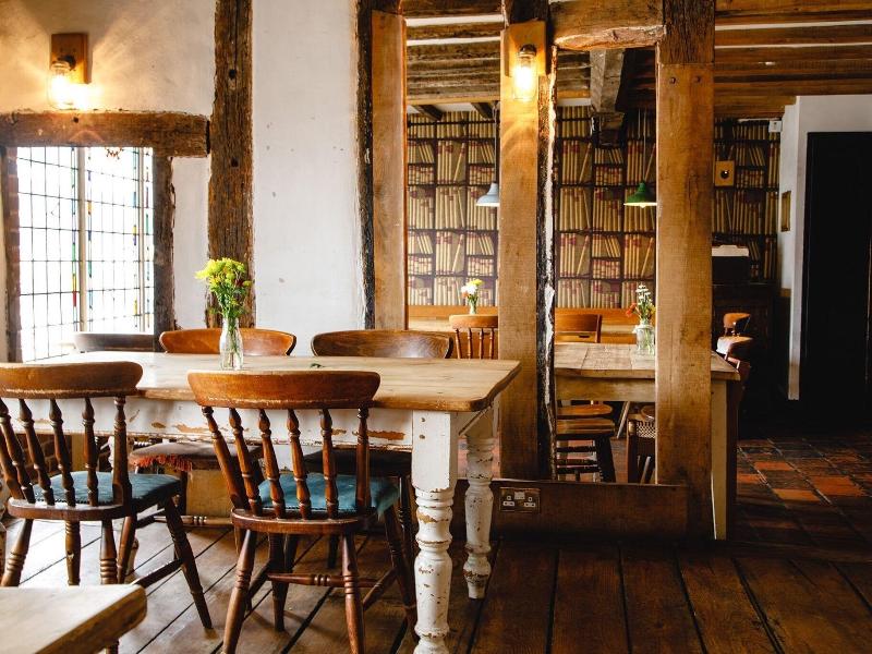 Old Crown Hotel - Restoran