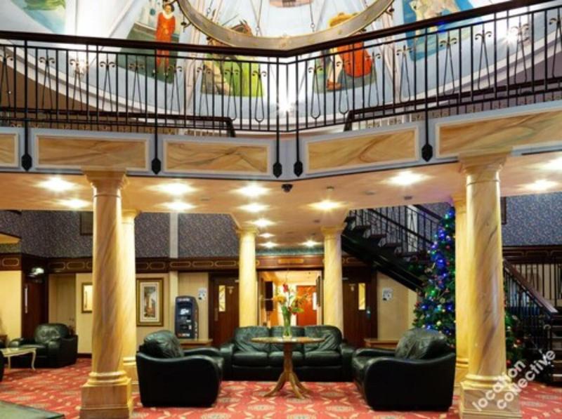 Lakeside International Hotel - Lobi