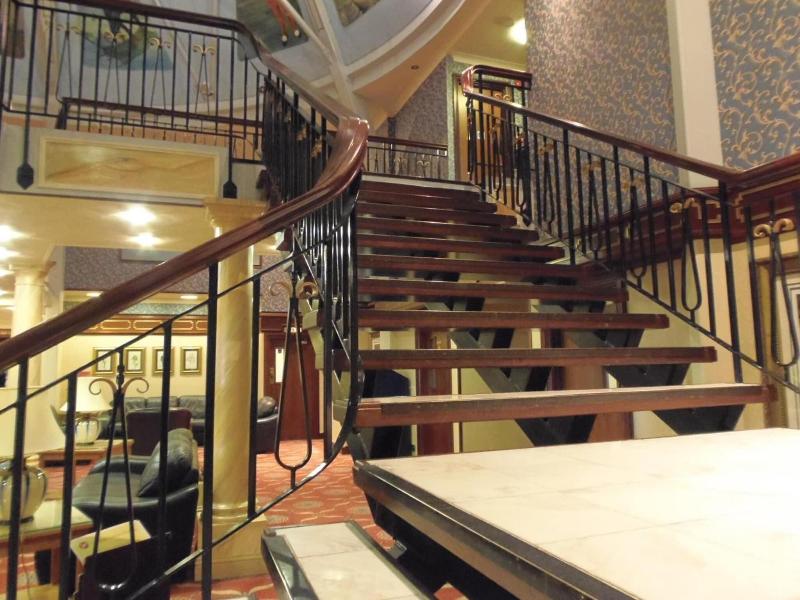 Lakeside International Hotel - Lobi