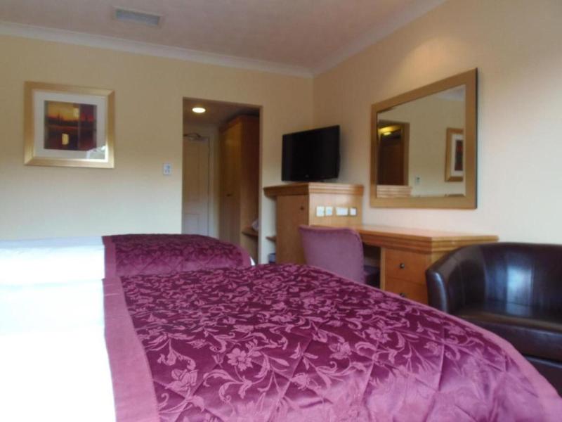 Lakeside International Hotel - Oda