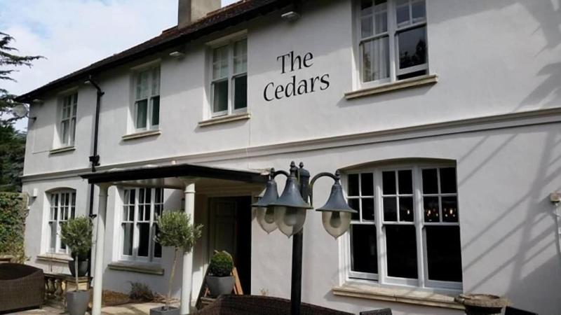 The Cedars Inn By Greene King Inns - Genel