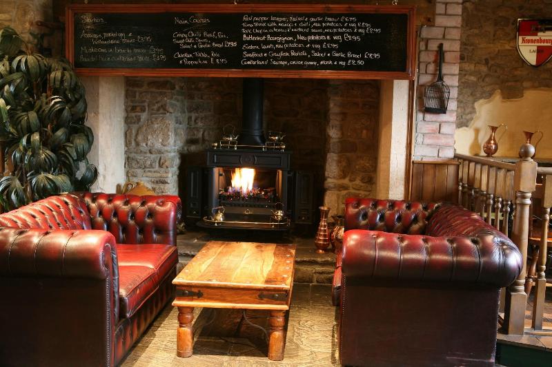 Fox & Goose, Barrow Gurney by Marston's Inns - Lobi