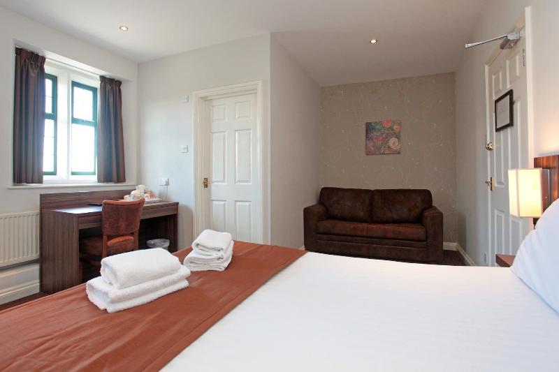 Fox & Goose, Barrow Gurney by Marston's Inns - Oda