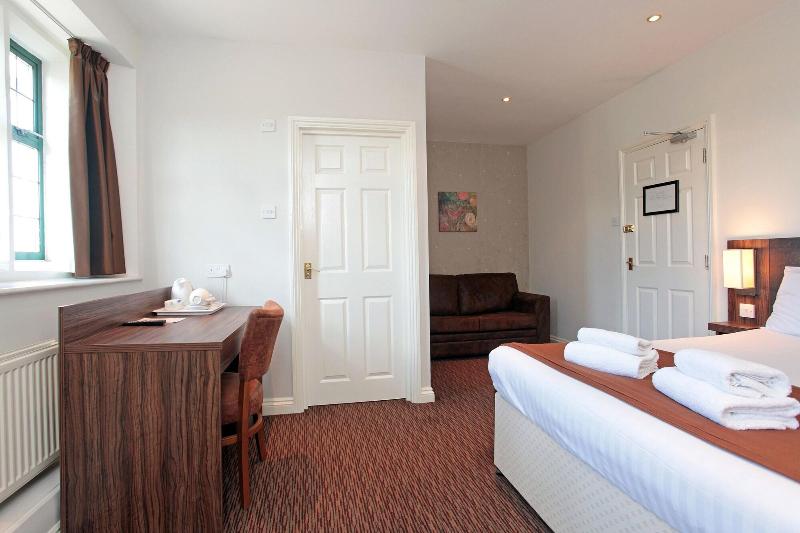 Fox & Goose, Barrow Gurney by Marston's Inns - Oda