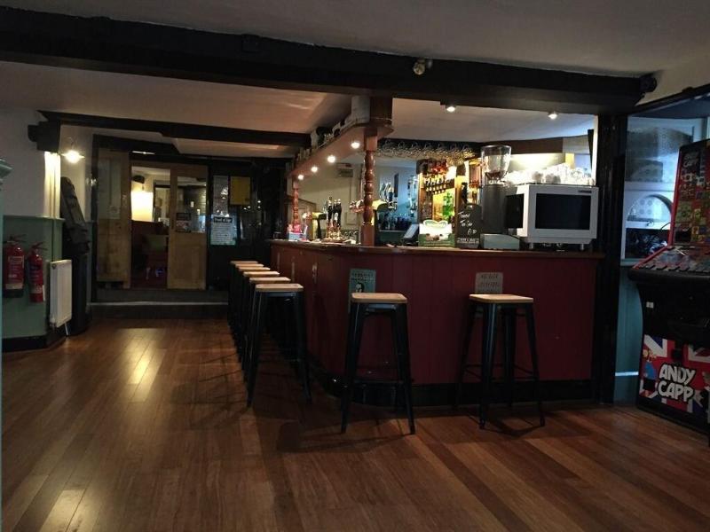 The Globe Inn - Bar