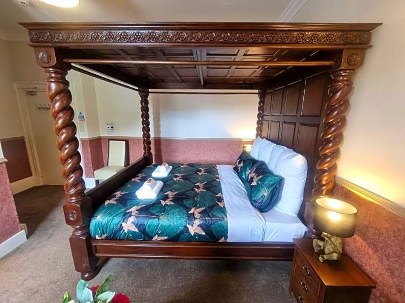 Roy Bridge Hotel - Oda