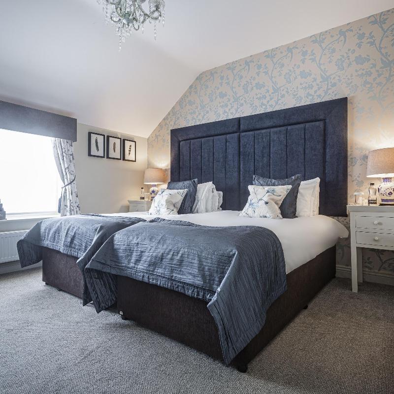 The Feathers Hotel - Oda