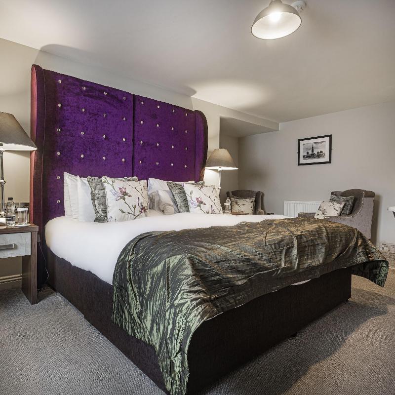 The Feathers Hotel - Oda