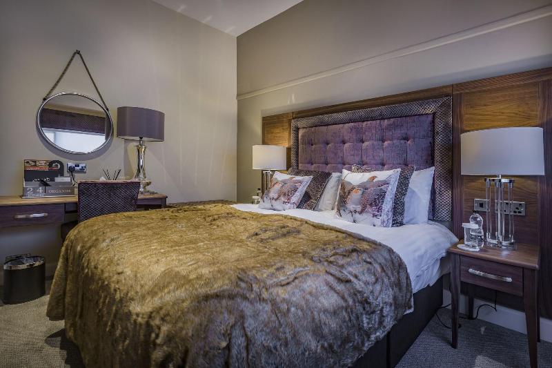 The Feathers Hotel - Oda
