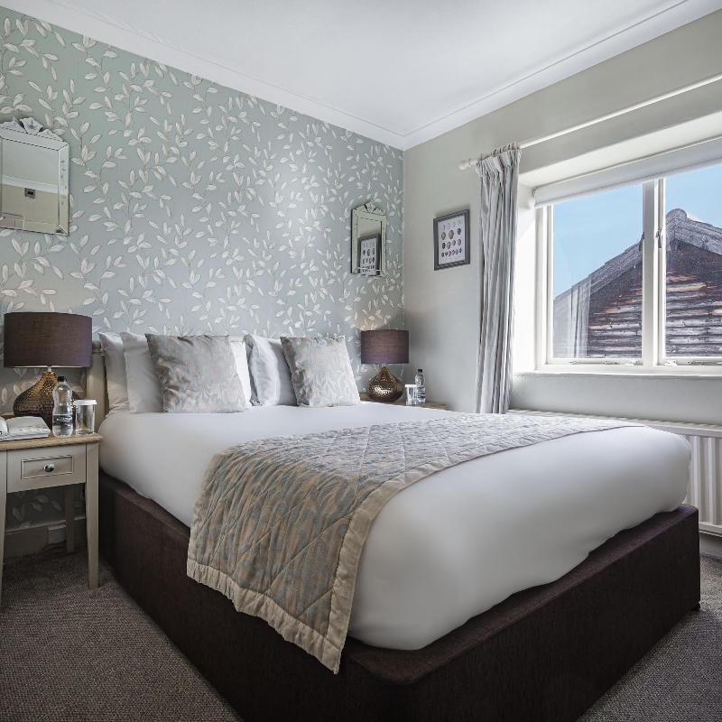 The Feathers Hotel - Oda