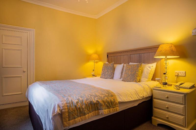 The Feathers Hotel - Oda