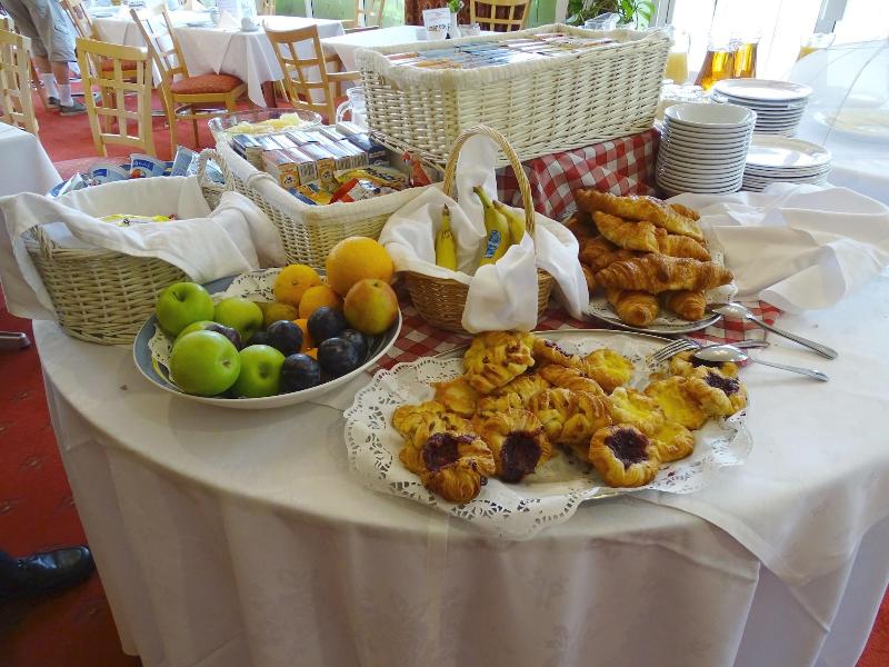 La Trelade Hotel - Restoran