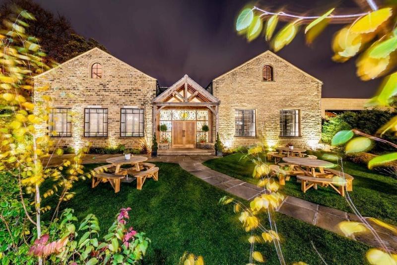 Manor House Lindley - Aktivite