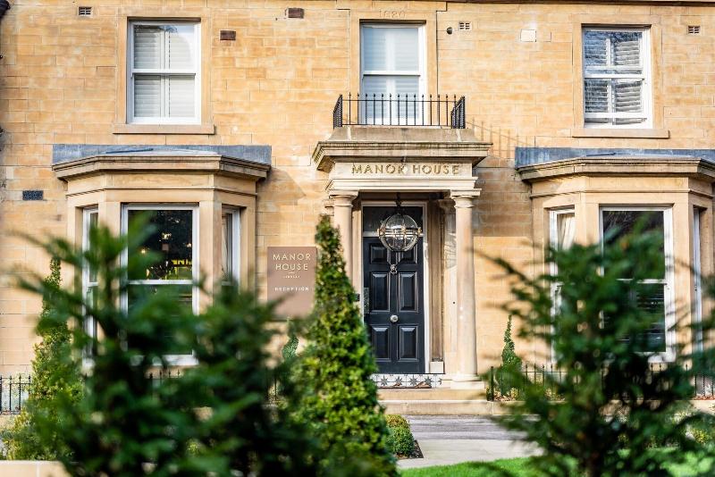 Manor House Lindley - Genel