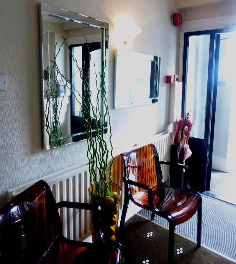 Park Manor Hotel - Lobi