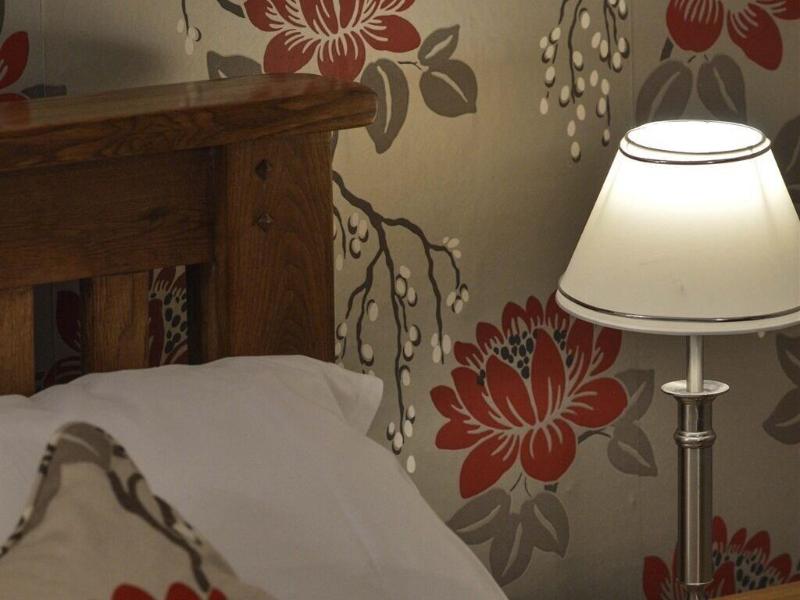 The Crown Hotel - Genel
