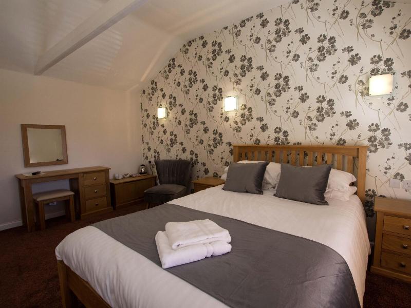 The Crown Hotel - Genel