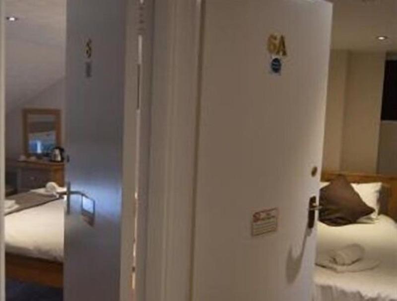 The Crown Hotel - Genel