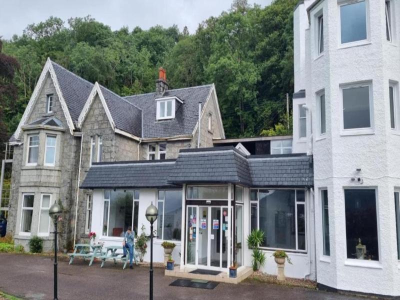 The Lodge On The Loch - Genel