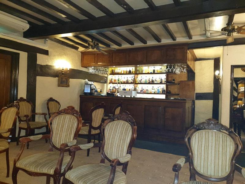 Albright Hussey Manor - Bar