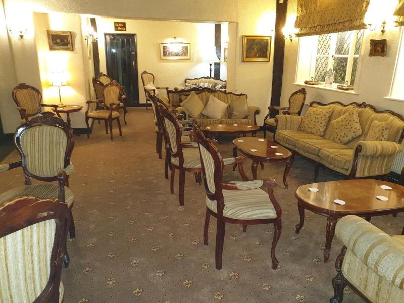 Albright Hussey Manor - Lobi
