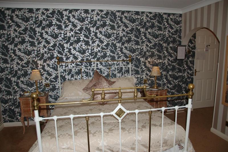 Albright Hussey Manor - Oda