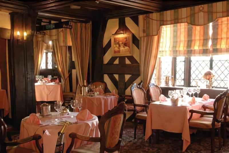Albright Hussey Manor - Restoran