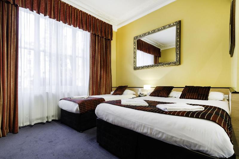 Tudor Court Hotel - Oda