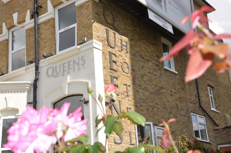 Queens Hotel - Genel