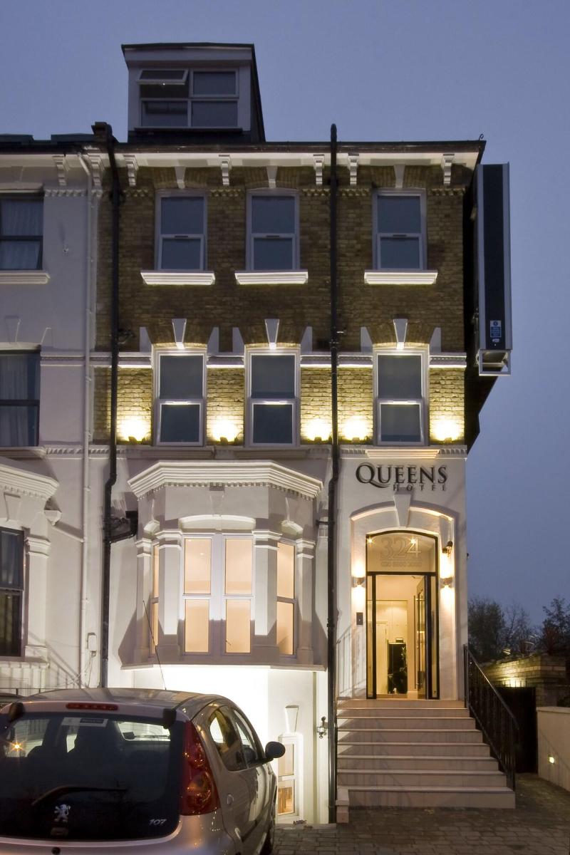 Queens Hotel - Genel
