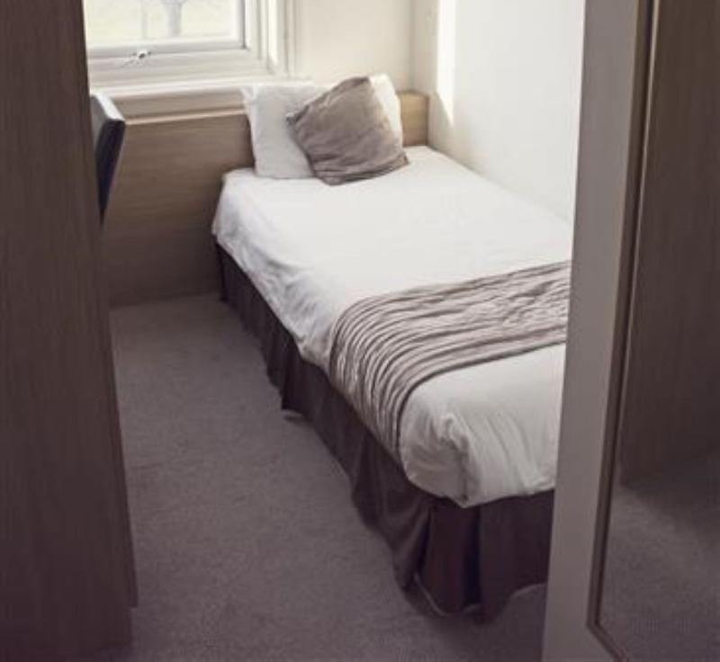 Queens Hotel - Oda