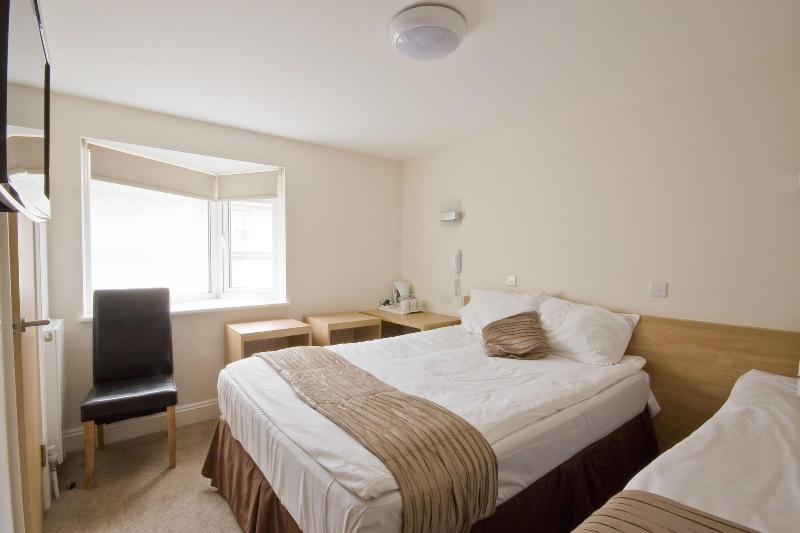 Queens Hotel - Oda