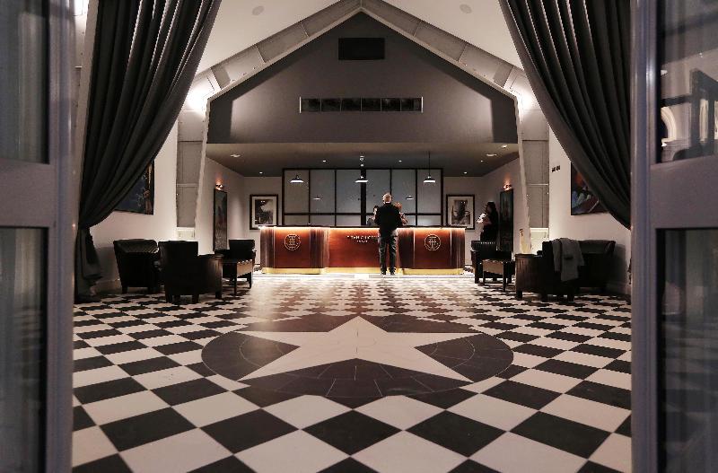 Titanic Hotel Belfast - Lobi