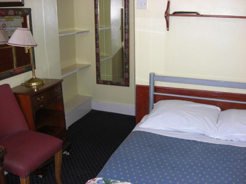 Albany Hotel - Oda