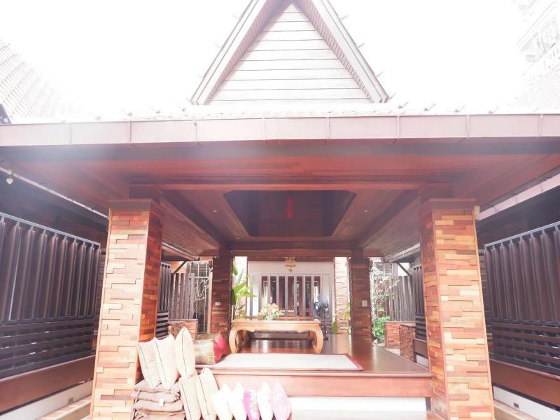 Yotaka Boutique Hotel Bangkok - Lobi