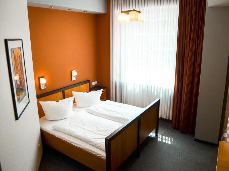 Haus des Volkes - Das Bauhaushotel - Genel