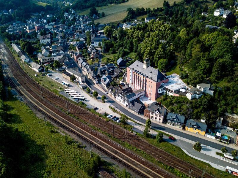 Haus des Volkes - Das Bauhaushotel - Genel