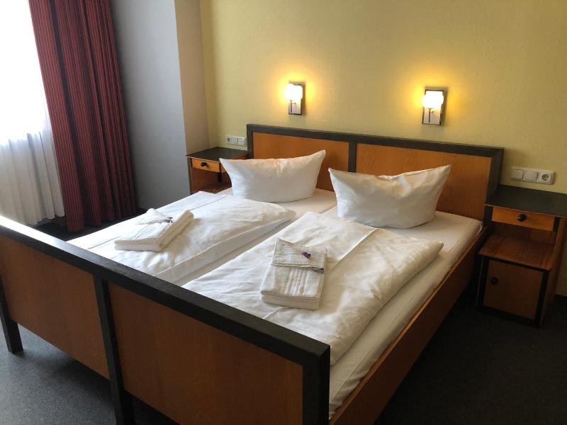 Haus des Volkes - Das Bauhaushotel - Genel