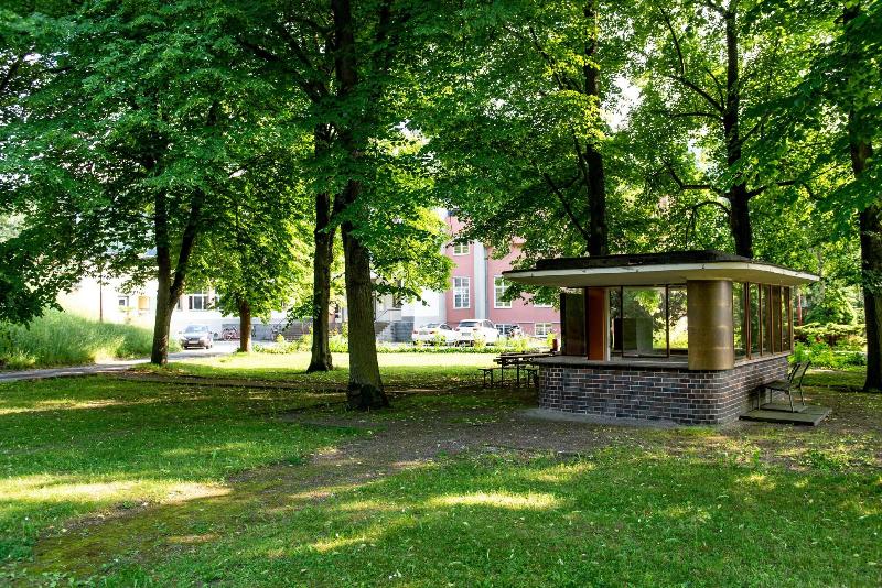 Haus des Volkes - Das Bauhaushotel - Genel