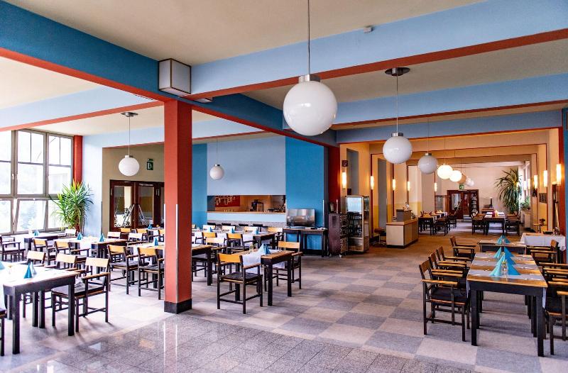 Haus des Volkes - Das Bauhaushotel - Restoran