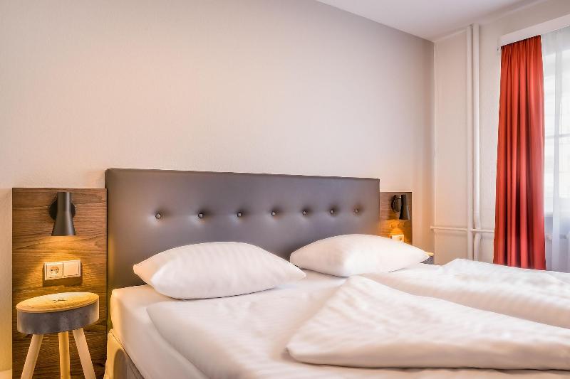 Signature Hotel Astoria Hamburg - Oda