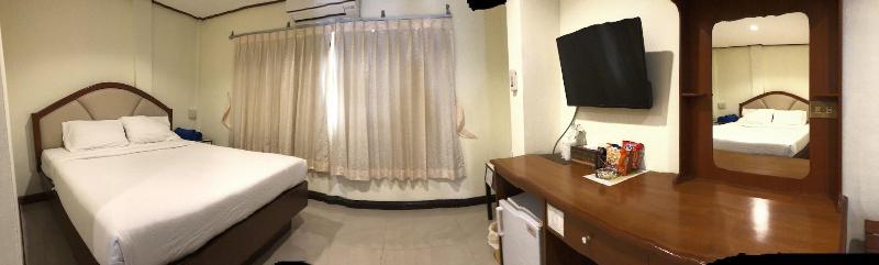 At Bangkok Hotel - Oda