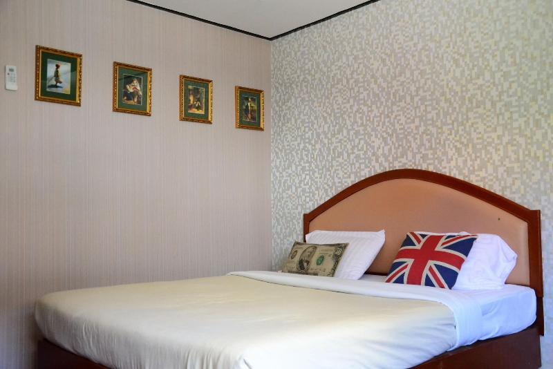 At Bangkok Hotel - Oda