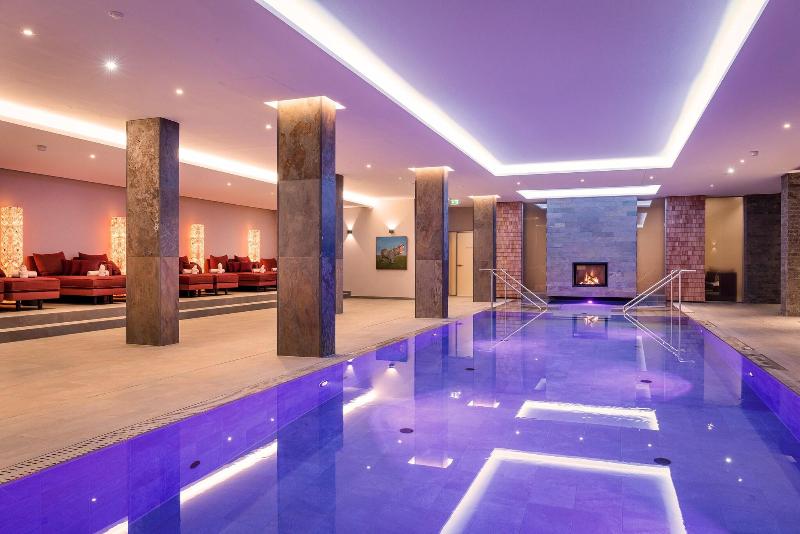 Klosterhof - Alpine Hideaway & Spa - Havuz
