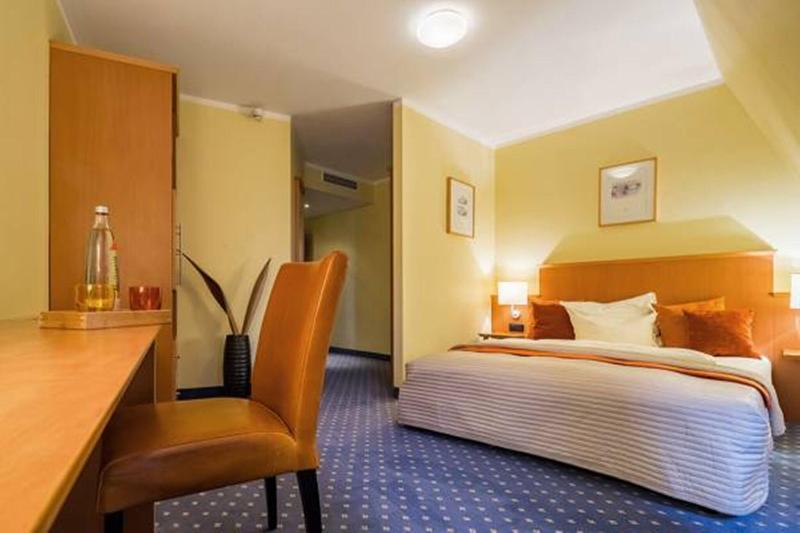 PLAZA INN Köln Pulheim - Oda