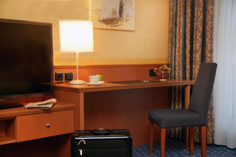 PLAZA INN Köln Pulheim - Oda