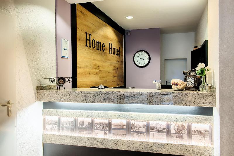 Home Hotel - Lobi