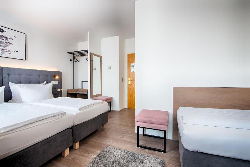 Home Hotel - Oda