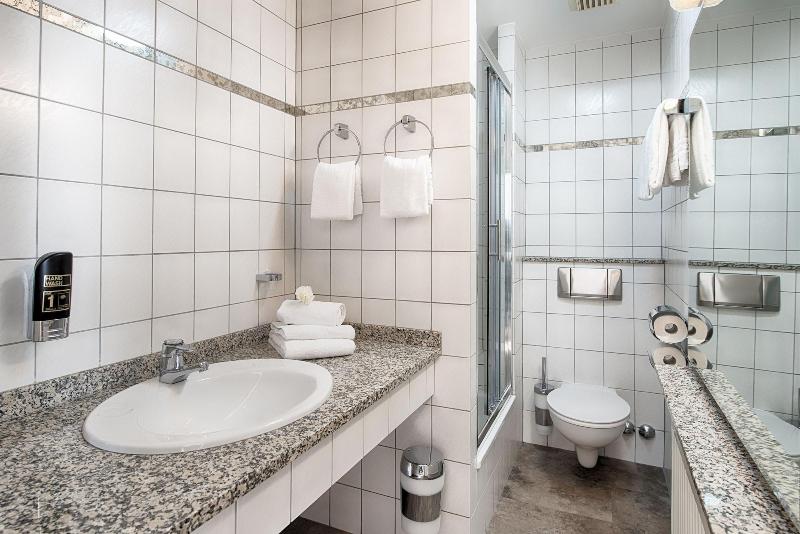 Home Hotel - Oda